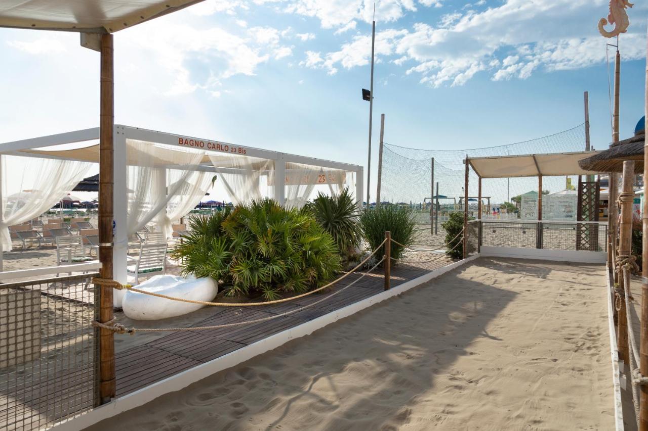Hotel Castellucci Bellaria-Igea Marina Exterior foto
